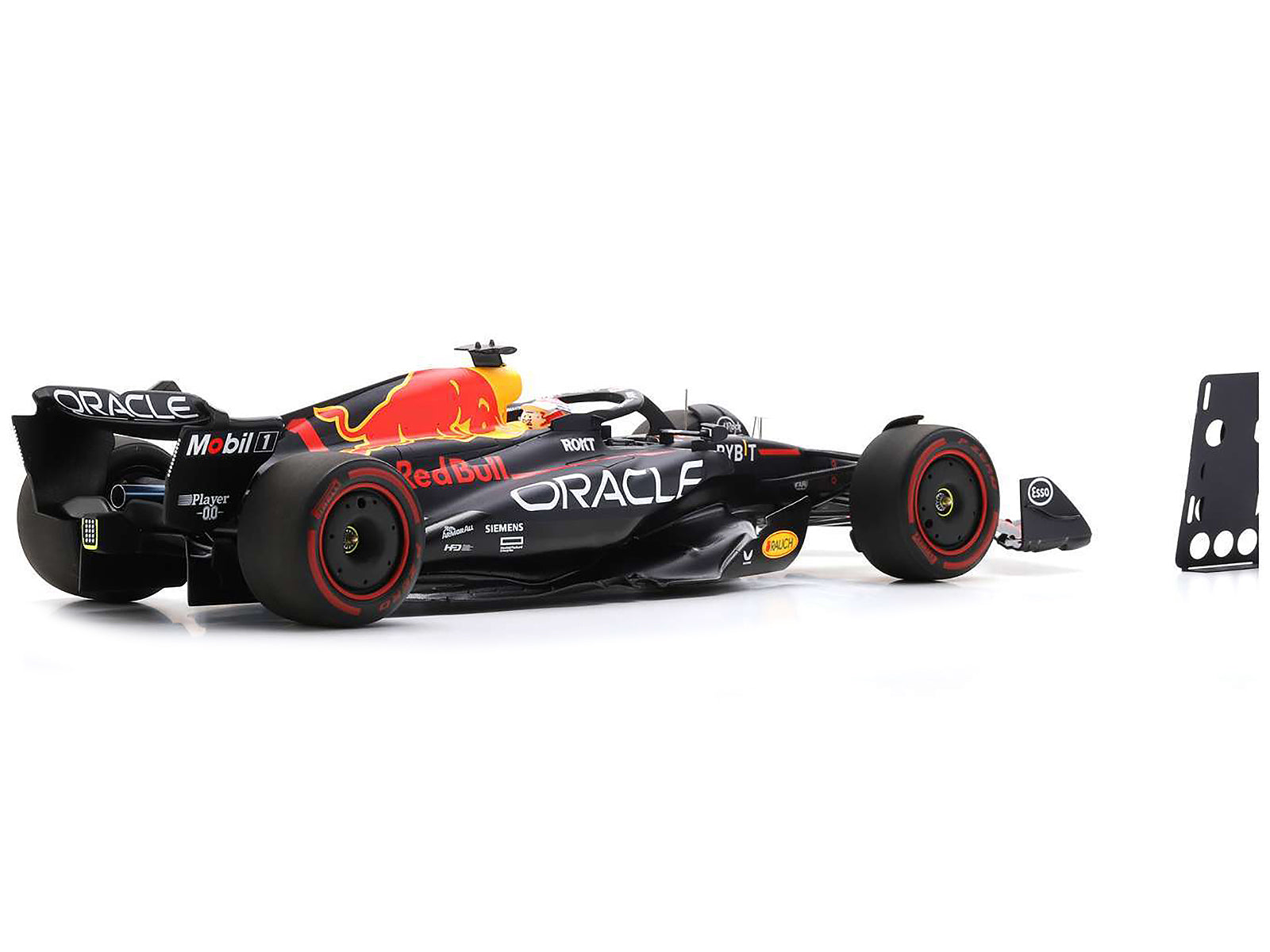 Red Bull Racing RB19 #1 Max Verstappen "Oracle" Winner Formula One F1 "British GP" (2023) with Pit Board and Acrylic Display Case 1/18 Model Car by Spark