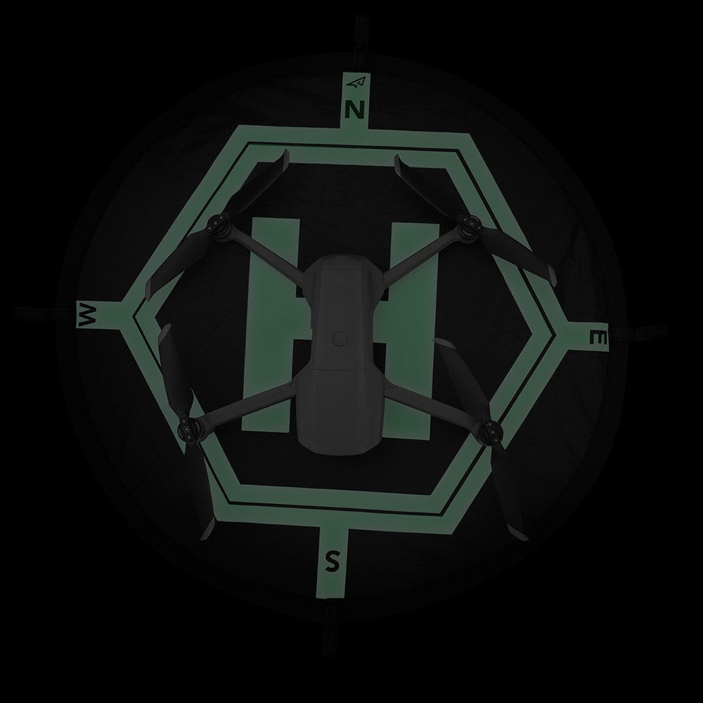 RCSTQ 55cm Night Flight Reflective Foldable Drone Landing Pad Parking Apron for DJI Mavic 3 / Mini 4 Pro / Air 3