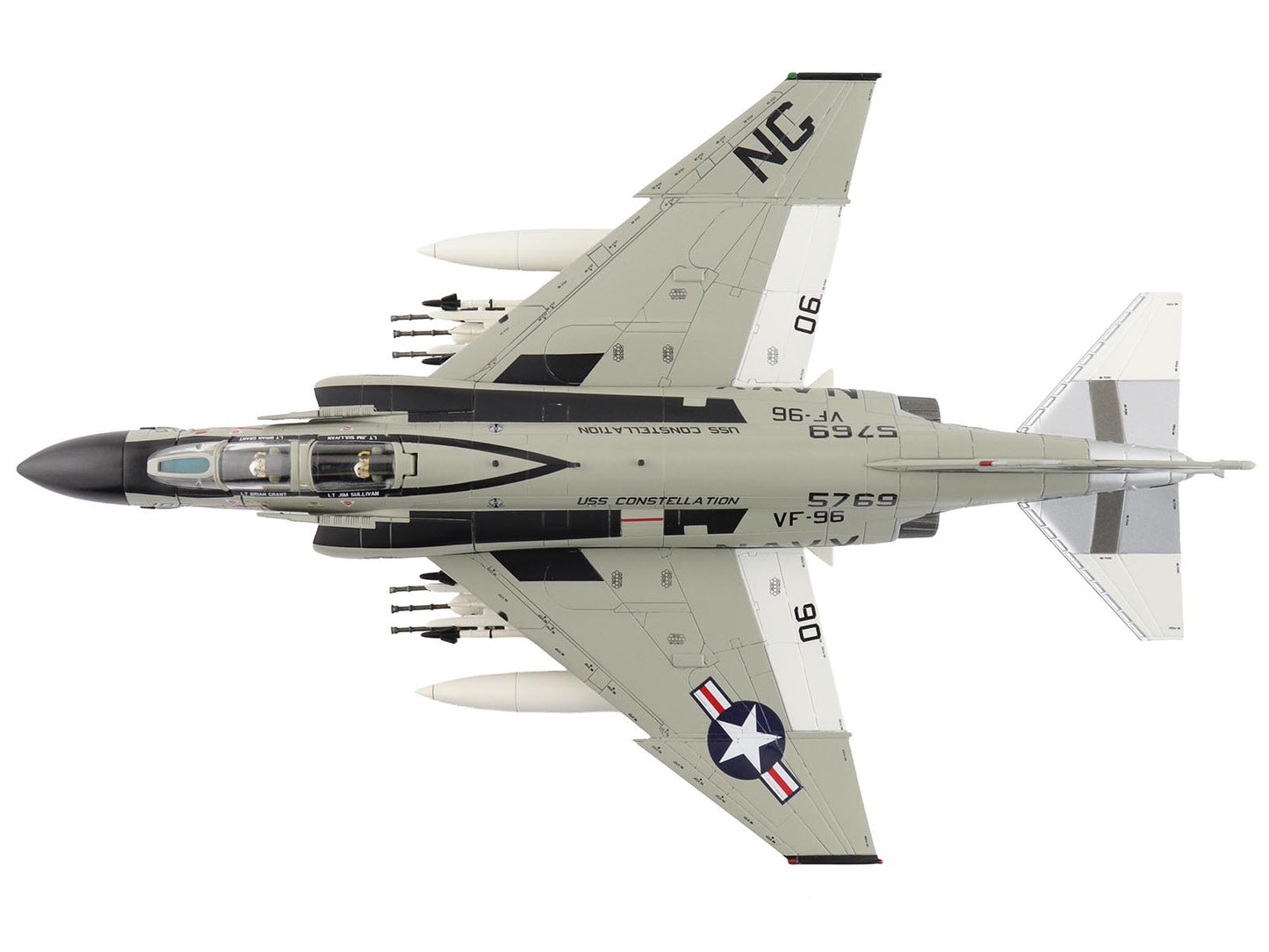 McDonnell Douglas F-4J Phantom II Fighter-Bomber Aircraft "Showtime 106 155769 VF-96 Fighting Falcons USS Constellation" (1972) United States Navy "Air Power Series" 1/72 Diecast Model by Hobby Master