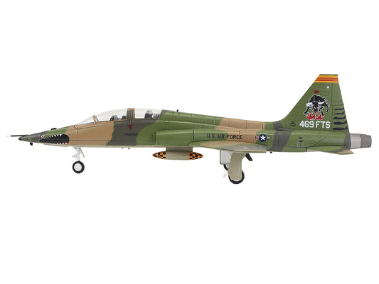 Northrop T-38C Talon Aircraft "66-4343 469th FTS Fort Worth Area" (2020) United States Air Force "Air Power Series" 1/72 Diecast Model by Hobby Master