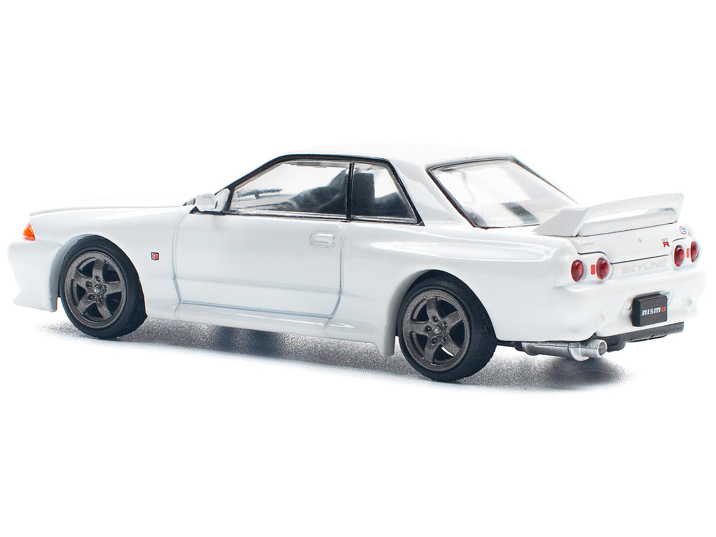 GTR R32 RHD (Right Hand Drive) Crystal White 1/64 Diecast Model Car by Pop Race
