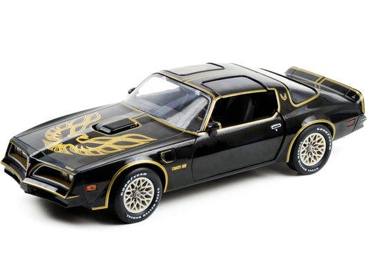 1977 Pontiac Firebird T/A Trans Am Starlite Black with Golden Eagle Hood Bird 1/18 Diecast Model Car by Greenlight