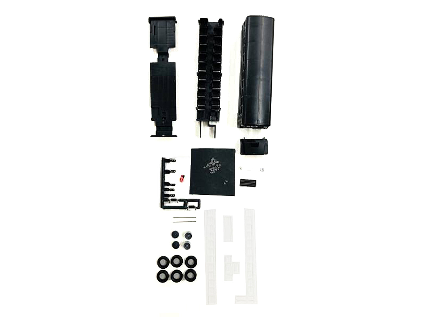 Model Kit School Bus 1/87 (HO) Plastic Model by Promotex