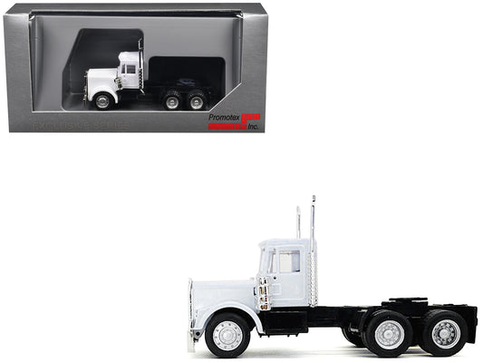 Kenworth W900 Short Day Cab "New Version" White 1/87 (HO) Plastic Model Car by Promotex