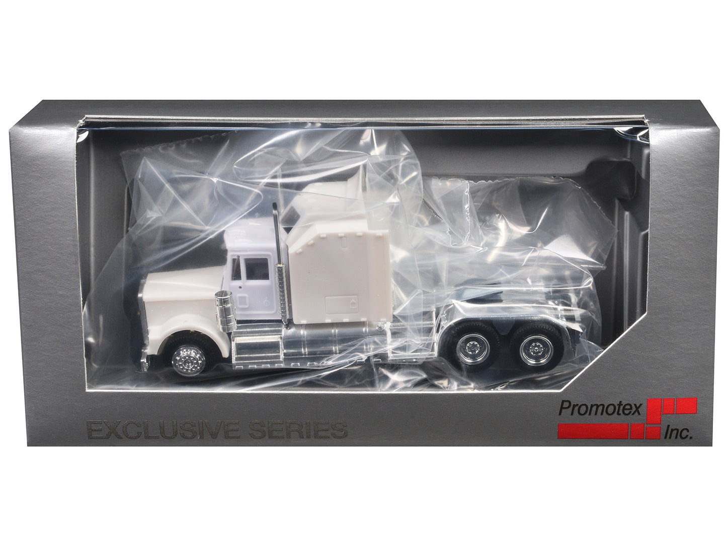 Kenworth W900 with Extra Large Sleeper White 1/87 (HO) Plastic Model Car by Promotex