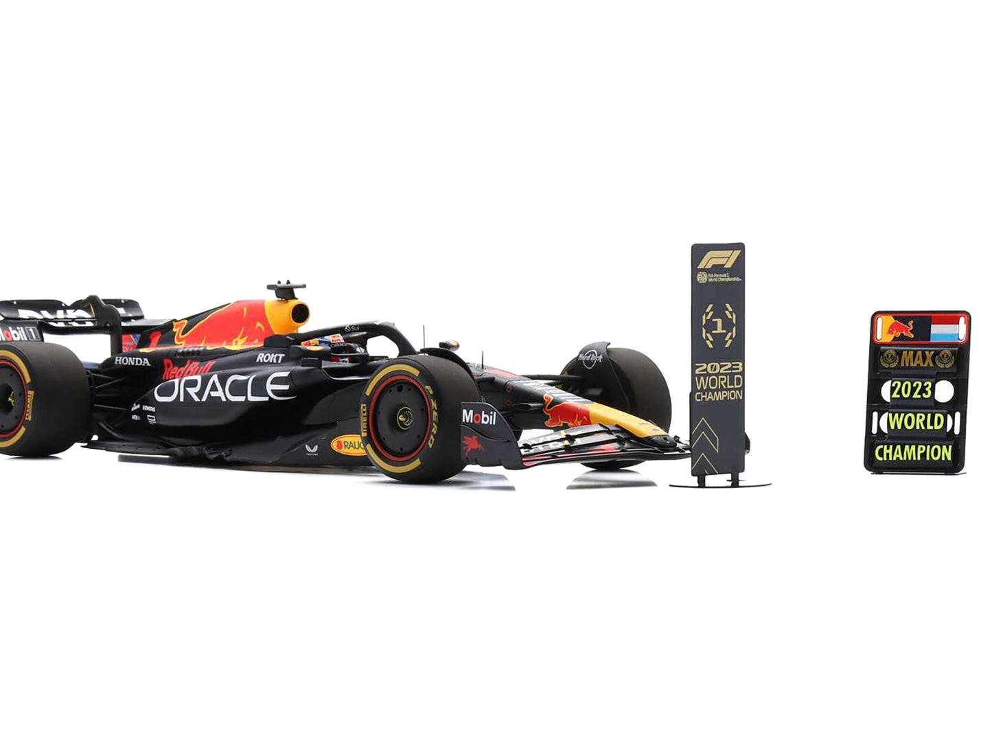 Red Bull Racing RB19 #1 Max Verstappen "Oracle" 2nd Place Formula One F1 "Qatar Sprint Race" (2023) with Number and Pit Board and Acrylic Display Case 1/18 Model Car by Spark