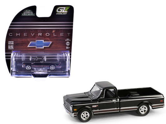 1972 Chevrolet Cheyenne C10 Short Bed Pickup Truck Black "Hobby Exclusive" Series 1/64 Diecast Model Car by Greenlight