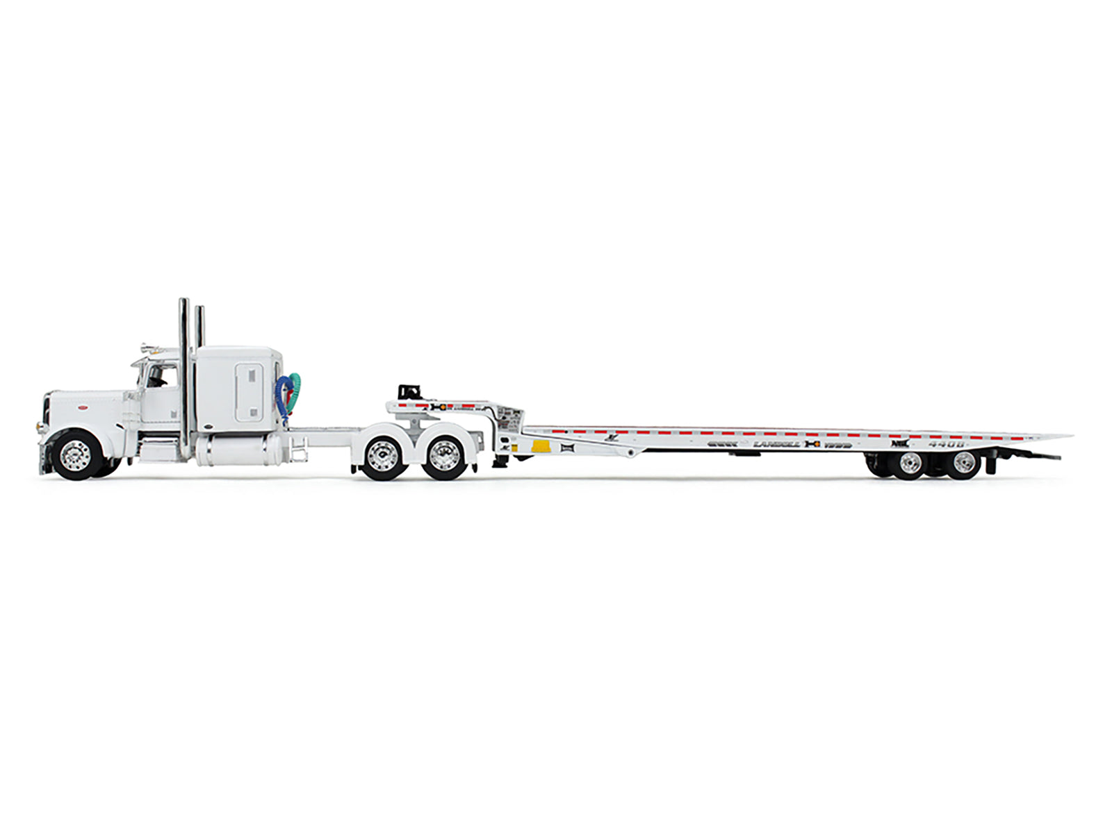 Peterbilt 389 with 63" Flat Top Sleeper and Landoll 440B50CA Traveling Axle Trailer White 1/64 Diecast Model by DCP/First Gear