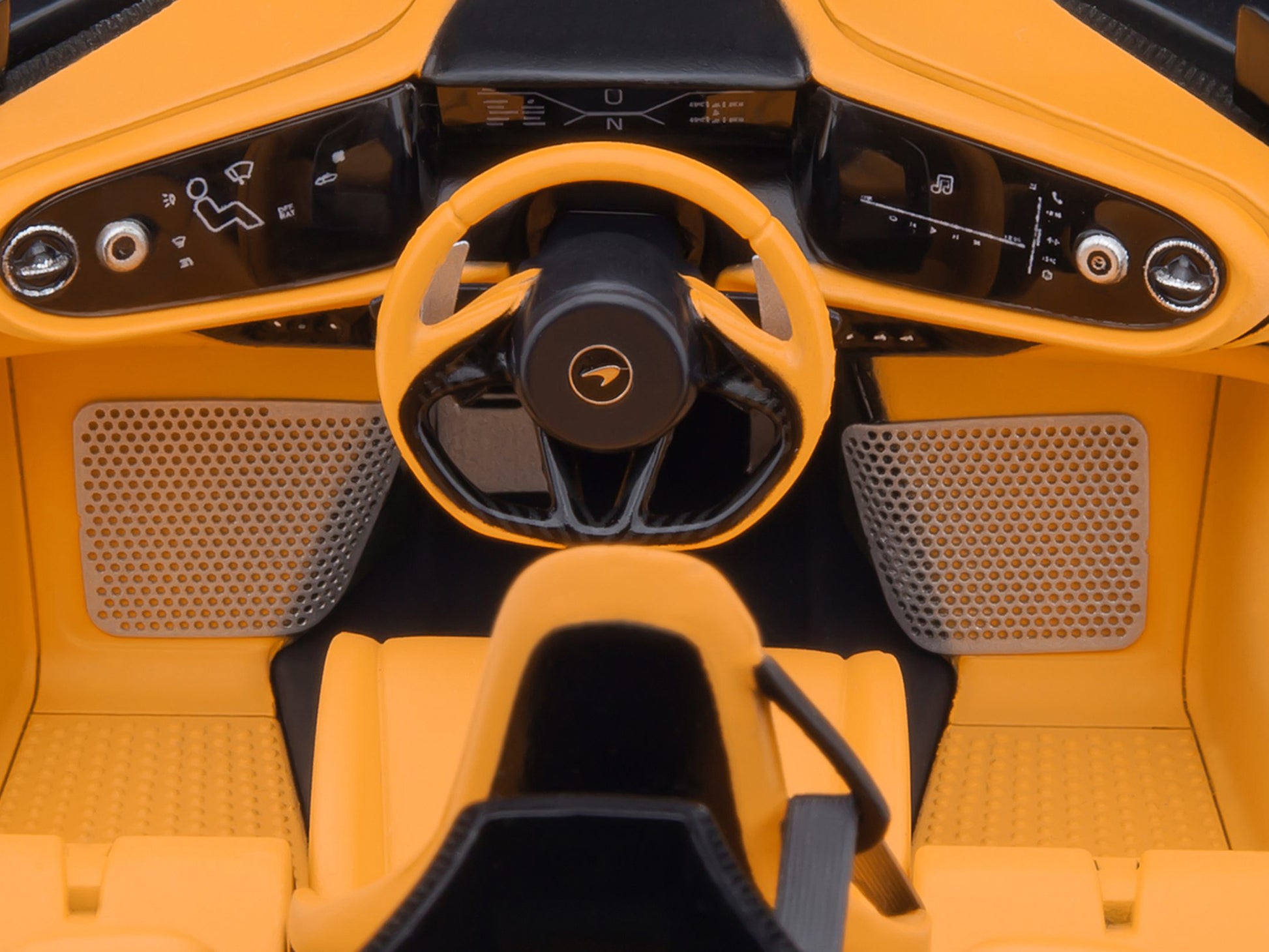 McLaren Speedtail Lantana Purple Metallic with Black Top and Yellow Interior and Suitcase Accessories  1/18 Model Car by Autoart