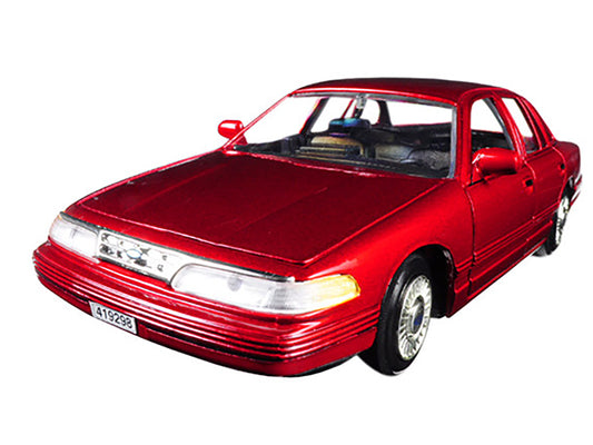 1998 Ford Crown Victoria Metallic Red 1/24 Diecast Model Car by Motormax
