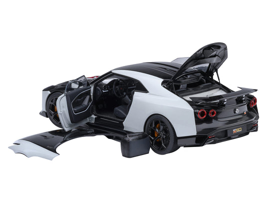 Nissan GT-R50 By ItalDesign Black and White Metallic 1/18 Model Car by Autoart