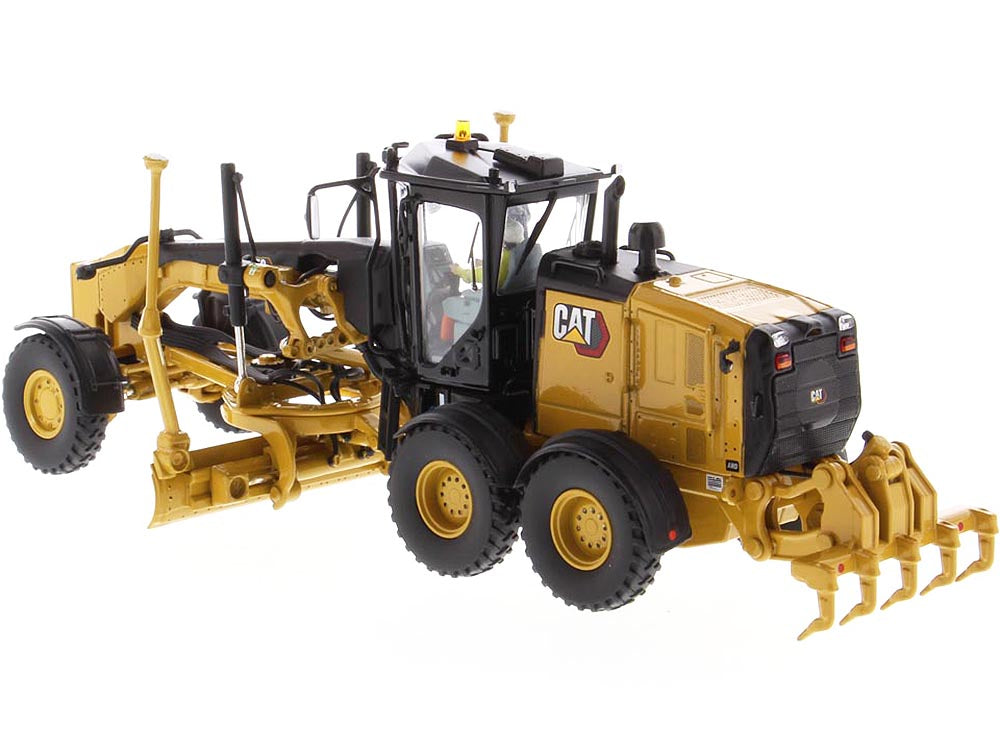CAT Caterpillar 150 Motor Grader with Operator "High Line Series" 1/50 Diecast Model by Diecast Masters