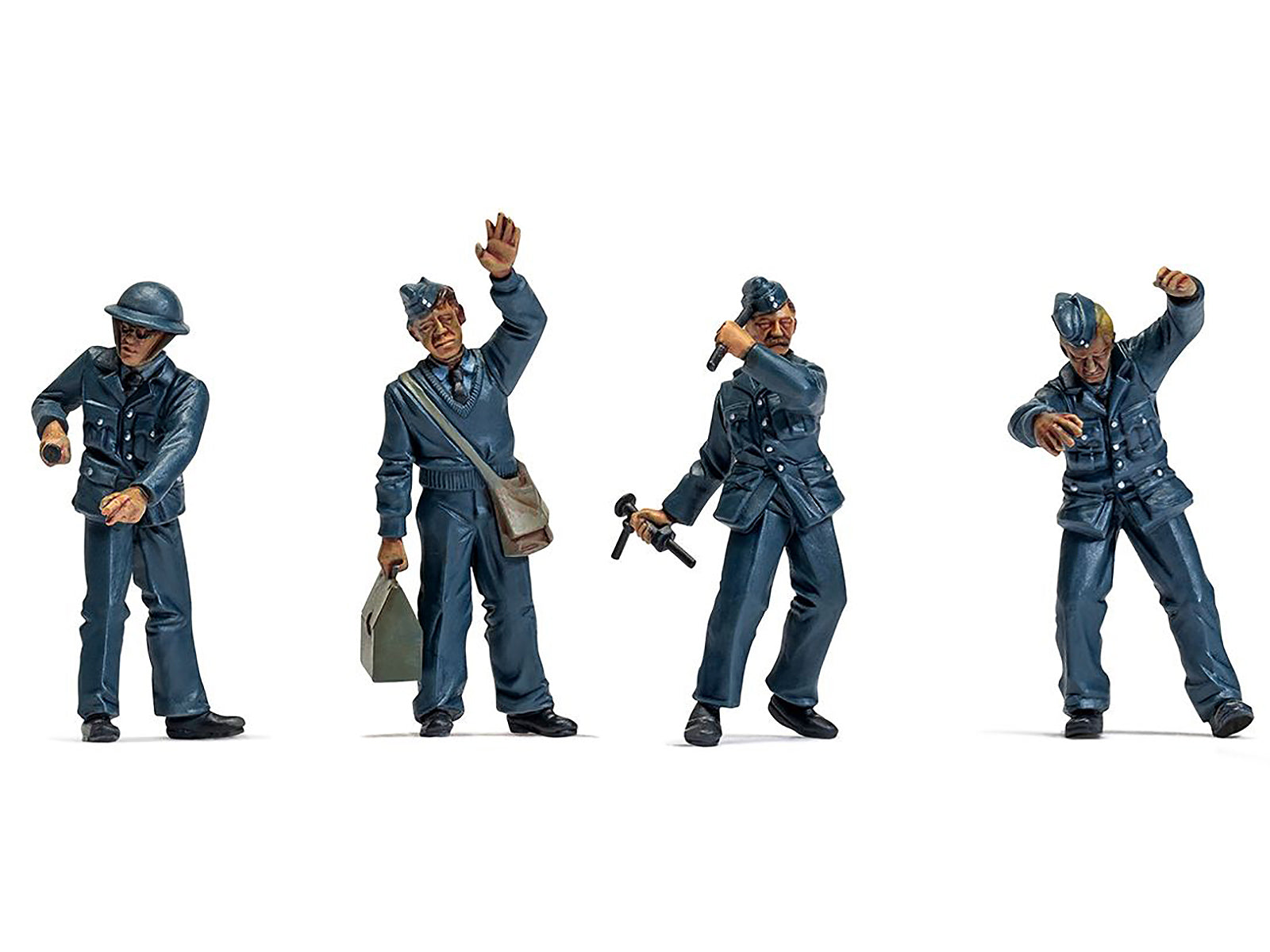 Level 1 Model Kit WWII RAF Ground Crew Figure and Accessory Set 1/48 Plastic Model Kit by Airfix