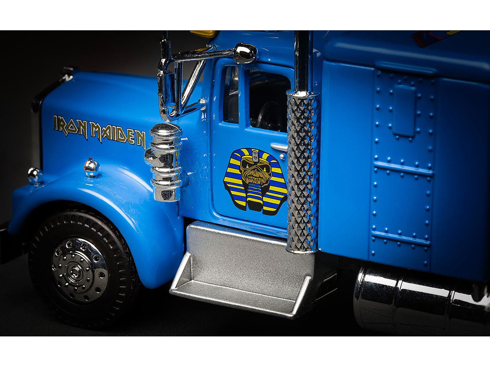 Iron Maiden "Powerslave" Transport Truck Blue "World Slavery Tour 1984-85" 1/50 Diecast Model by Corgi