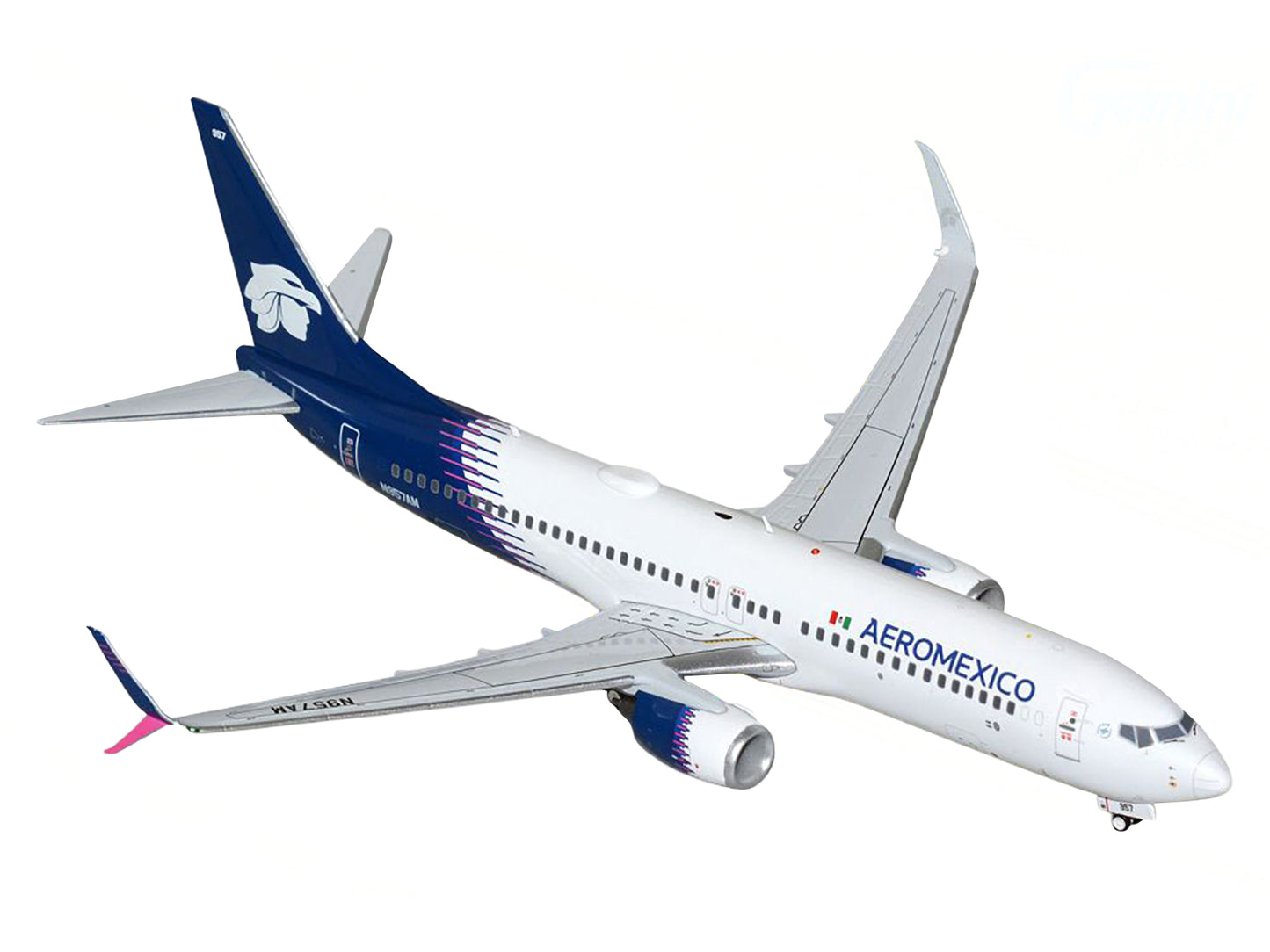Boeing 737-800 Commercial Aircraft "AeroMexico" (N957AM) White with Dark Blue Tail "Gemini 200" Series 1/200 Diecast Model Airplane by GeminiJets