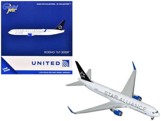 Boeing 767-300ER Commercial Aircraft "United Airlines Star Alliance" (N76516) White with Black Tail 1/400 Diecast Model Airplane by GeminiJets