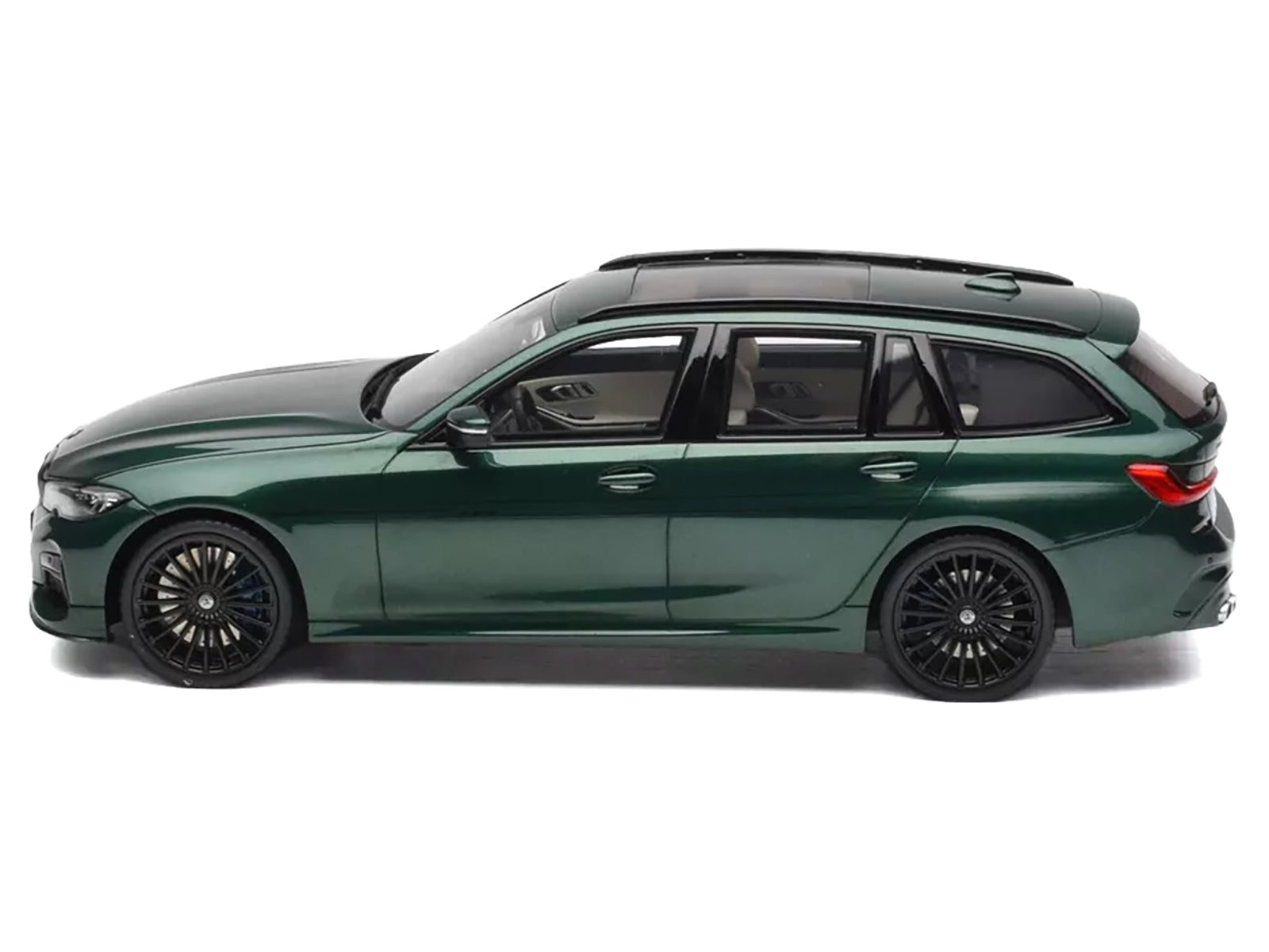 2019 BMW Alpina B3 Touring Green Metallic 1/18 Model Car by GT Spirit