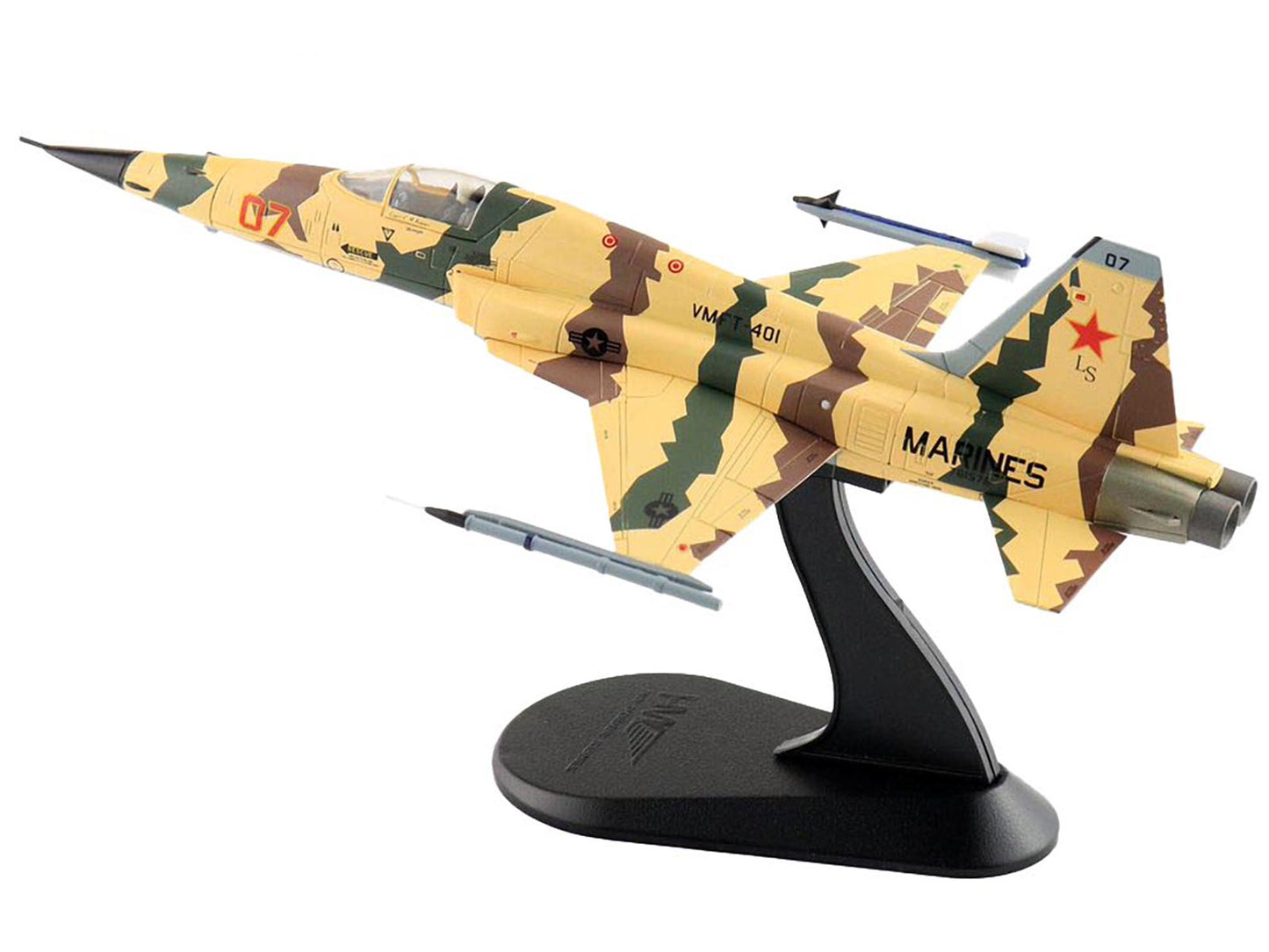 Northrop F-5N Tiger II Aircraft "VMFT-401 Snipers MCAS Yuma AZ" United States Marine Corps "Air Power Series" 1/72 Diecast Model by Hobby Master