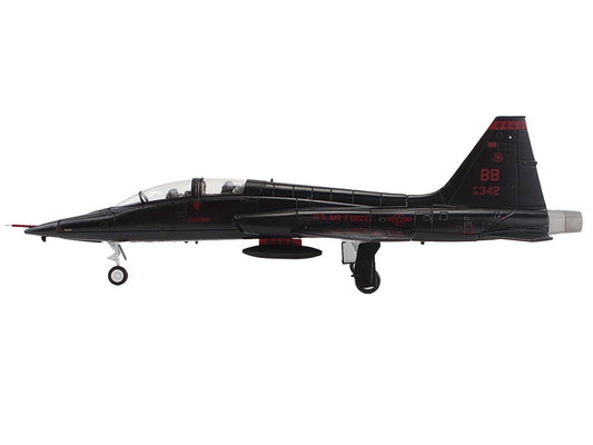 Northrop T-38A Talon Aircraft "65-10342 1st Reconnaissance Squadron 9th Reconnaissance Wing Beale Air Force Base" (2006) United States Air Force "Air Power Series" 1/72 Diecast Model by Hobby Master