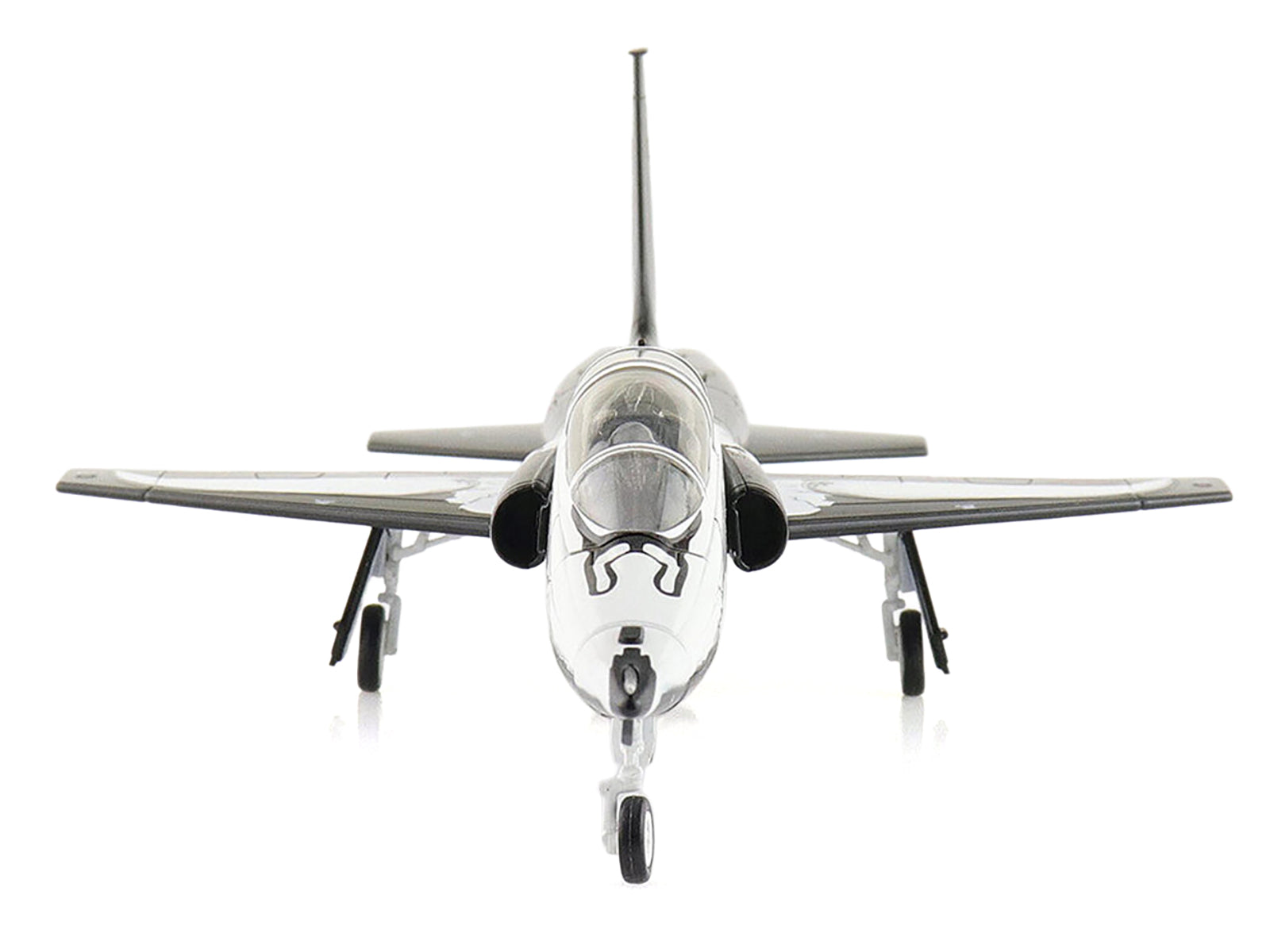 Northrop T-38C Talon Aircraft "65-10331 FAIP Scheme 87th FTS Laughlin AFB" (2021) United States Air Force "Air Power Series" 1/72 Diecast Model by Hobby Master