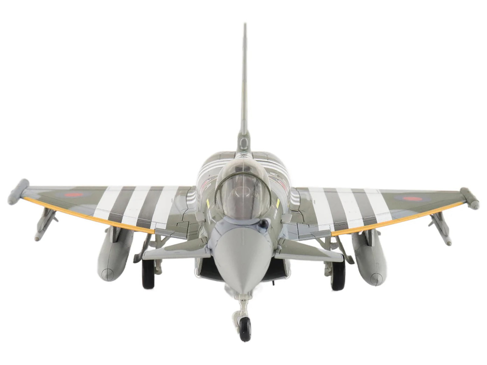 Eurofighter Typhoon FGR4 Fighter Aircraft "ZJ913 FM-G" (2024) British Royal Air Force "Air Power Series" 1/72 Diecast Model by Hobby Master