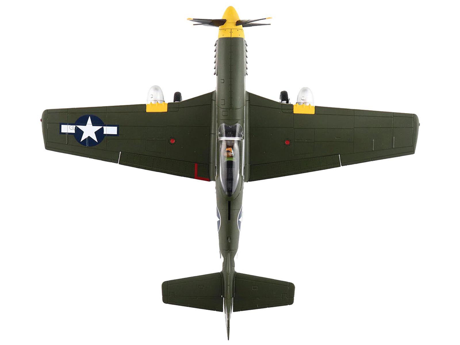 North American P-51D Mustang Fighter Aircraft "413926 375th Fighter Squadron 8th Air Force" (1944) United States Army Air Forces "Air Power Series" 1/48 Diecast Model by Hobby Master