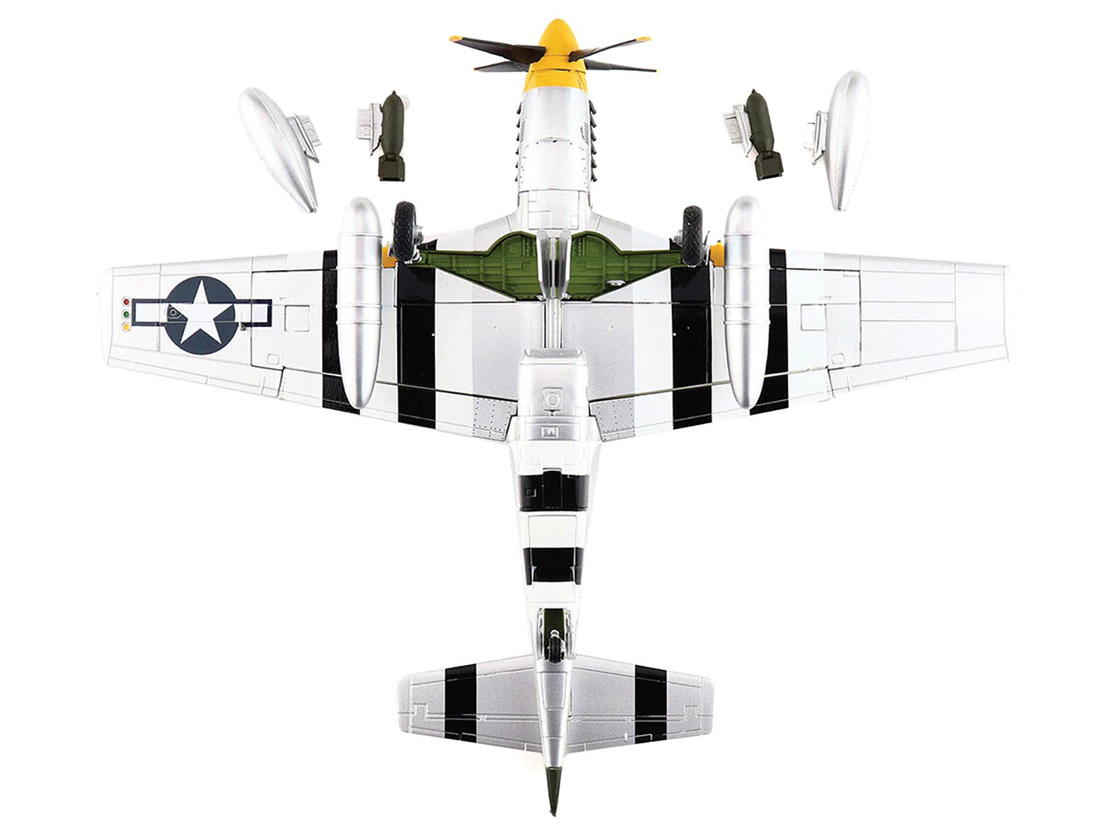 North American P-51D Mustang Fighter Aircraft "413926 375th Fighter Squadron 8th Air Force" (1944) United States Army Air Forces "Air Power Series" 1/48 Diecast Model by Hobby Master