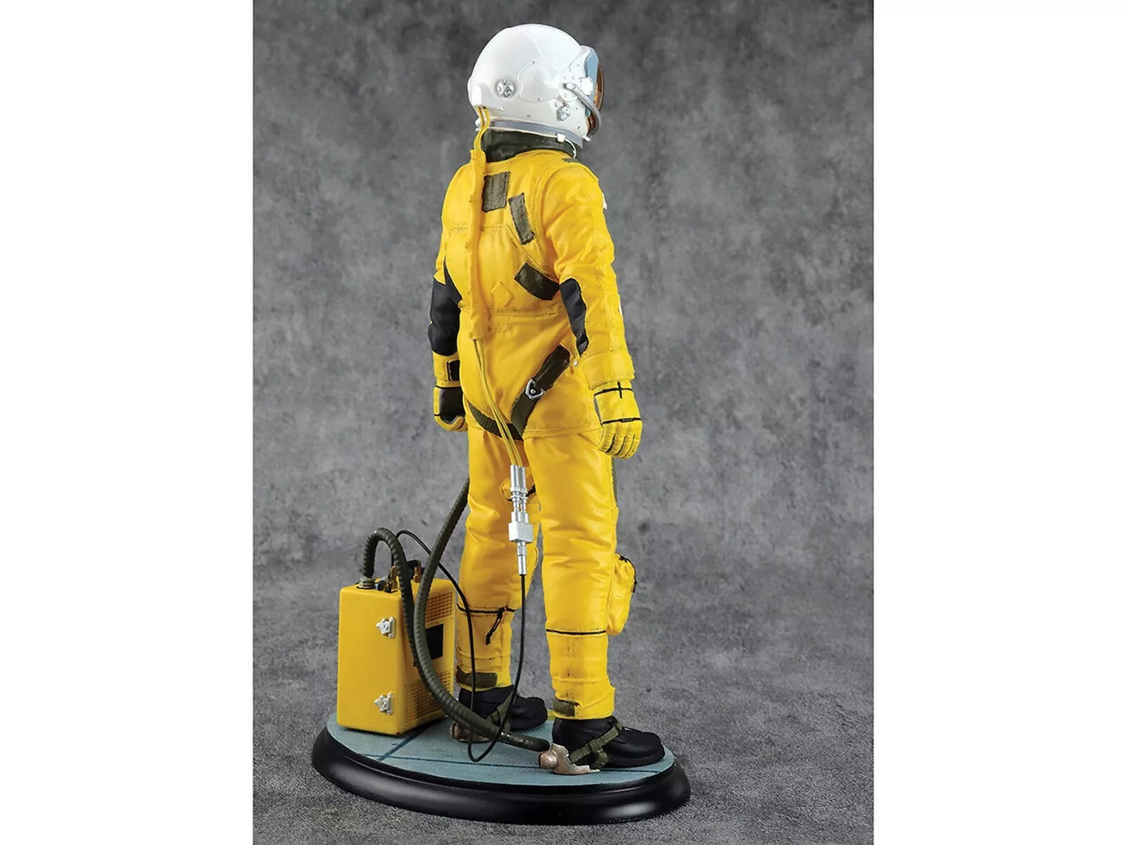 U-2 "Dragon Lady" Pilot Polyresin Statue "Statue Series" 1/8 Scale Model by Hobby Master
