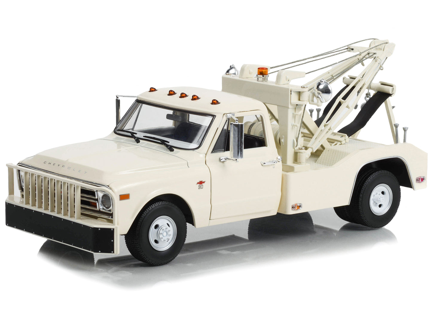 1968 Chevrolet C-30 Dually Wrecker Tow Truck White 1/18 Diecast Car Model by Greenlight
